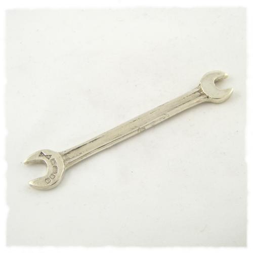 Silver spanner